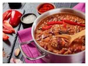 Hot chilli con carne & wine by Wines With Attitude